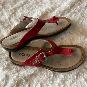 Ecco Red Suede Leather Thong Slip- on Sandals Size 39 Eur